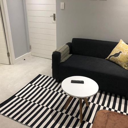 Private Bachelor Pad In Sea Point Leilighet Cape Town Eksteriør bilde