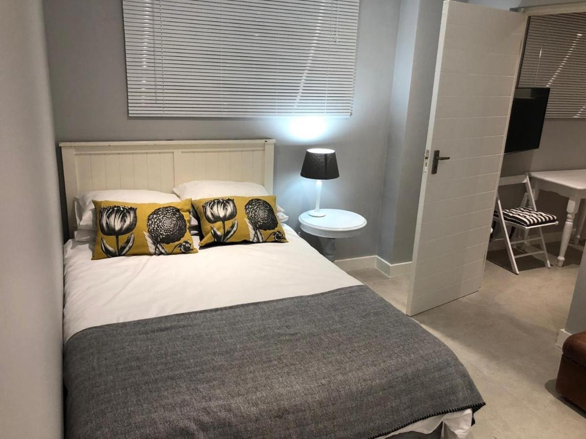 Private Bachelor Pad In Sea Point Leilighet Cape Town Eksteriør bilde