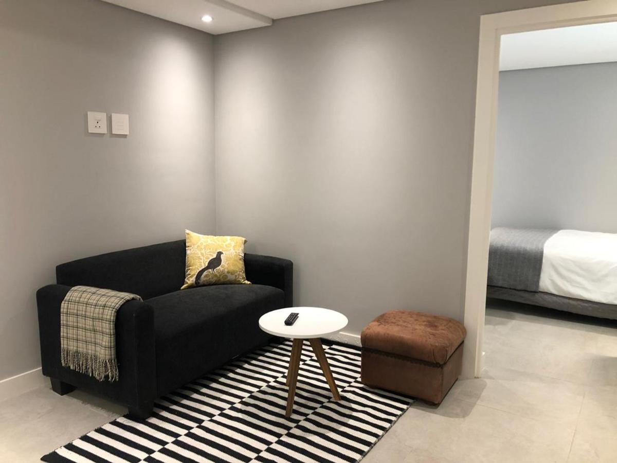Private Bachelor Pad In Sea Point Leilighet Cape Town Eksteriør bilde
