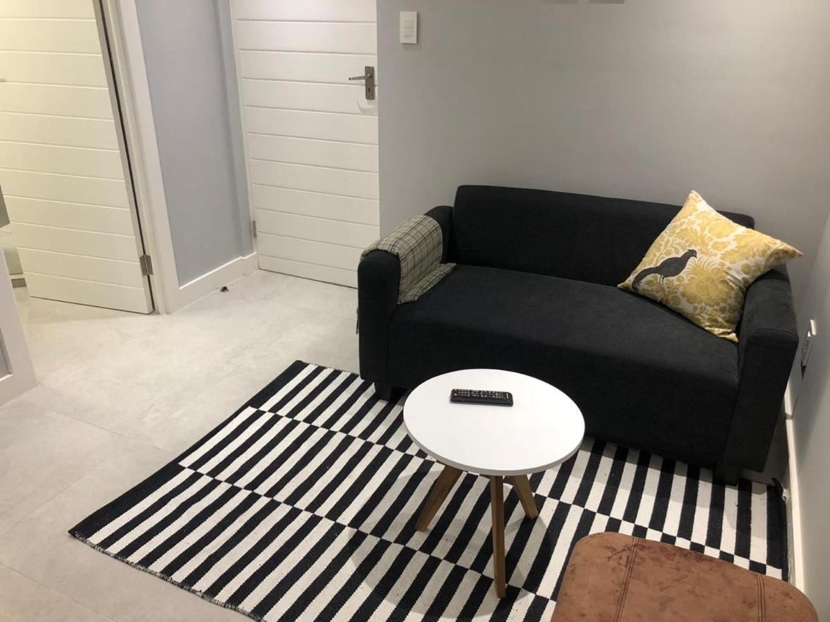 Private Bachelor Pad In Sea Point Leilighet Cape Town Eksteriør bilde